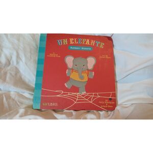 un Elefante Board Book